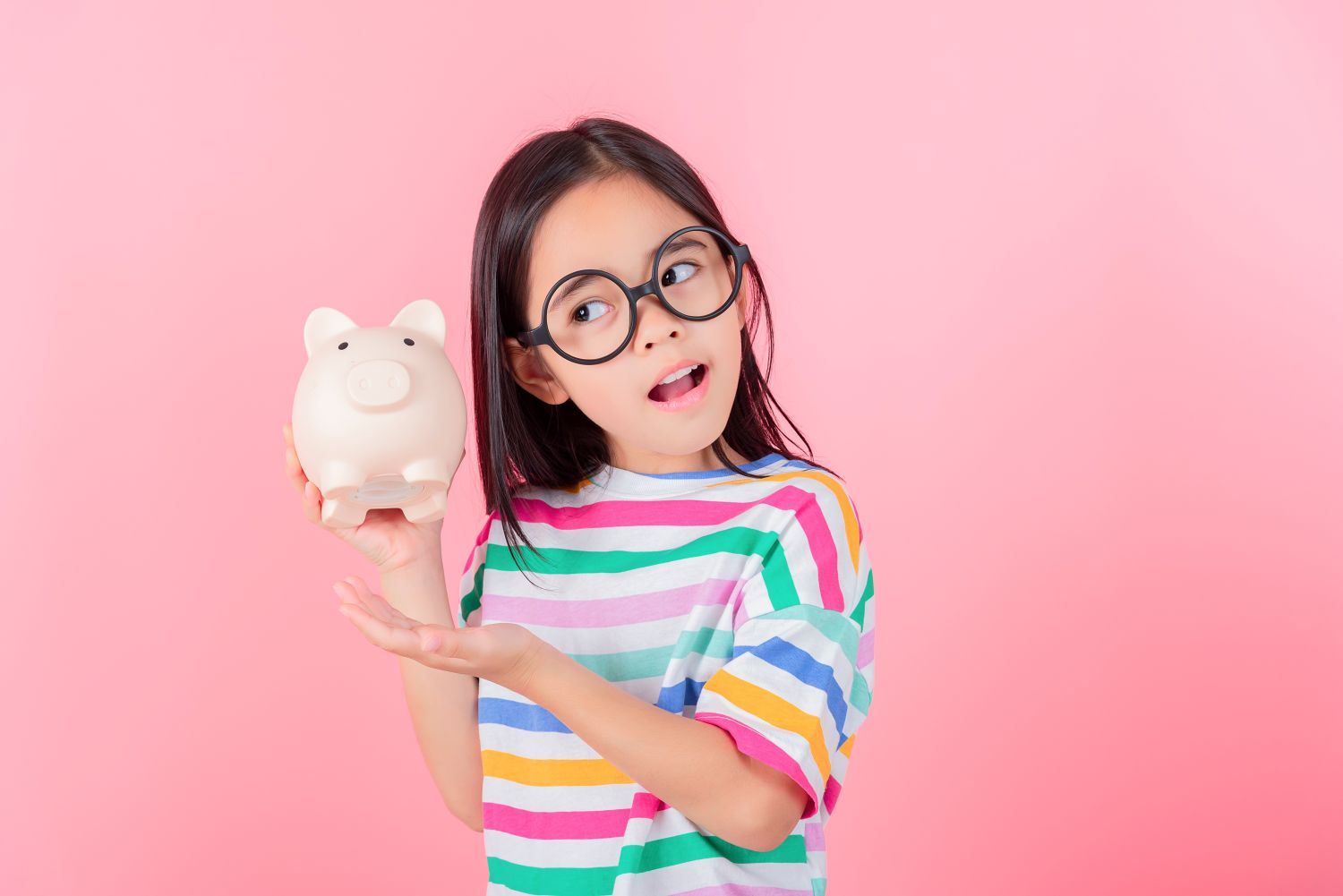Geld für Ihr Kind sparen: Die besten Strategien, Konten und Tipps für Eltern