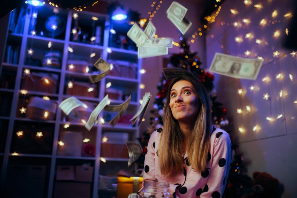 Spartipps für die Festtage: Fruau mit Ausgaben an Weihnachten